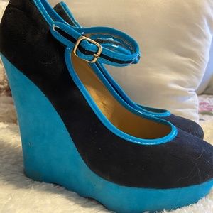 2 Lips Too black and turquoise wedge heel